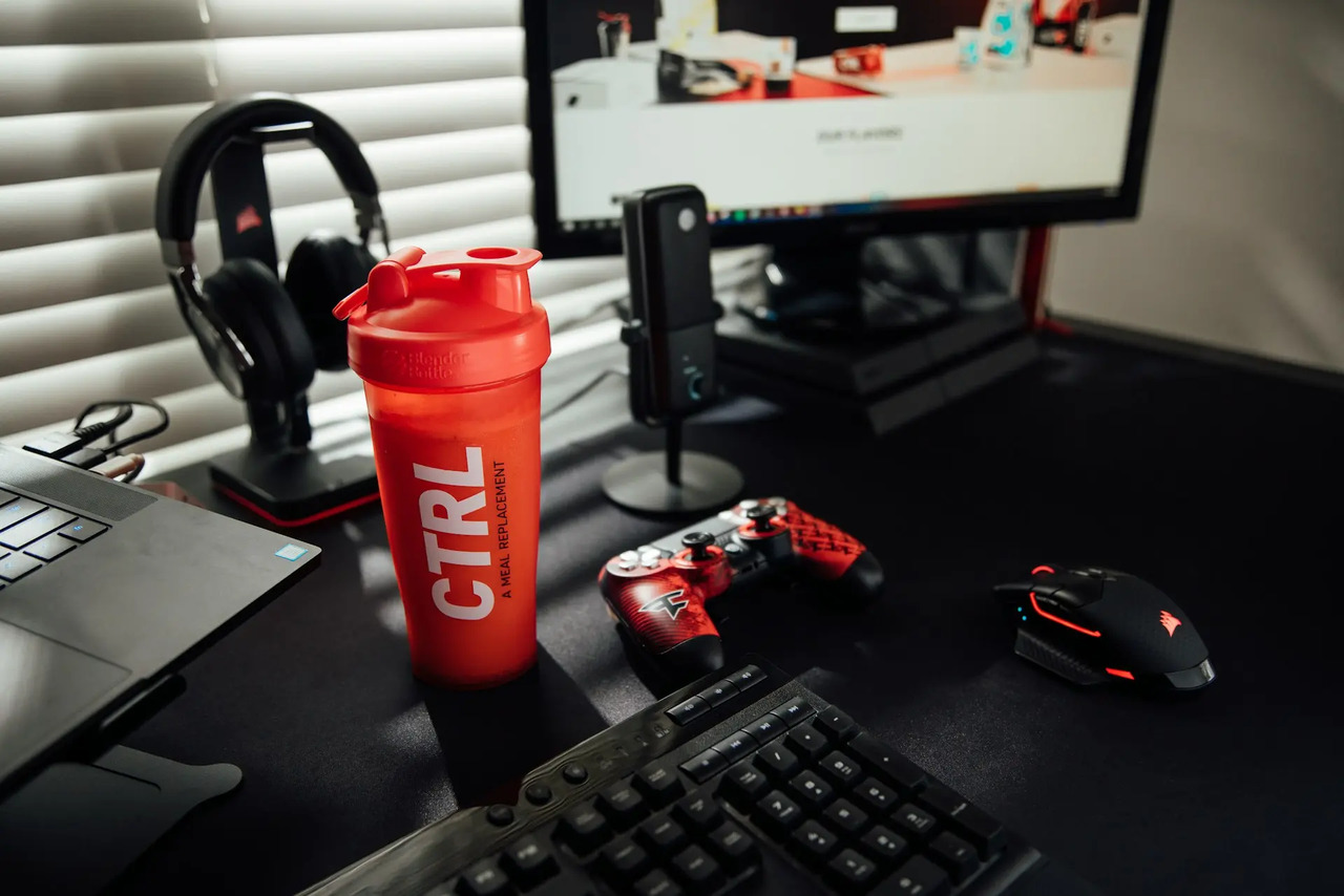 Waspada Boost Instan! Kafein, Refleks Gamer, dan Batas Aman yang Sering Diabaikan