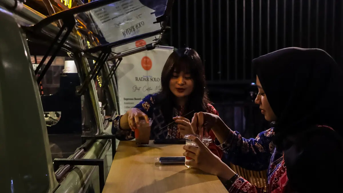 Plastik Makin Mahal Kedai Kopi Wajibkan Tumbler Sendiri, Konsumen Mulai Protes atau Setuju?